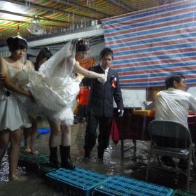 大雨的傳統婚禮