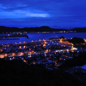 蘇澳港區夜景含龜山島