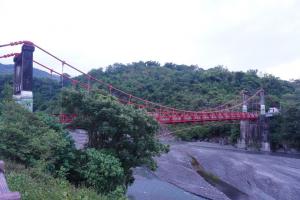 鹿鳴吊橋與鹿野溪