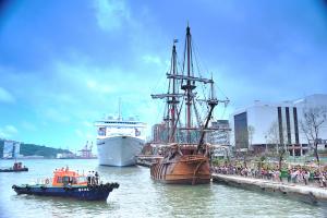 西班牙仿古商戰船來訪