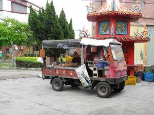 巡迴至廈粘村的早餐攤車