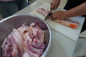 siraw製作步驟—切肉