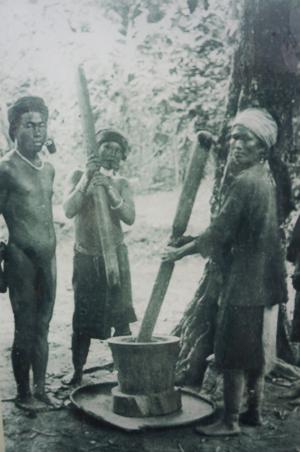 早期撒奇萊雅族的生活一景